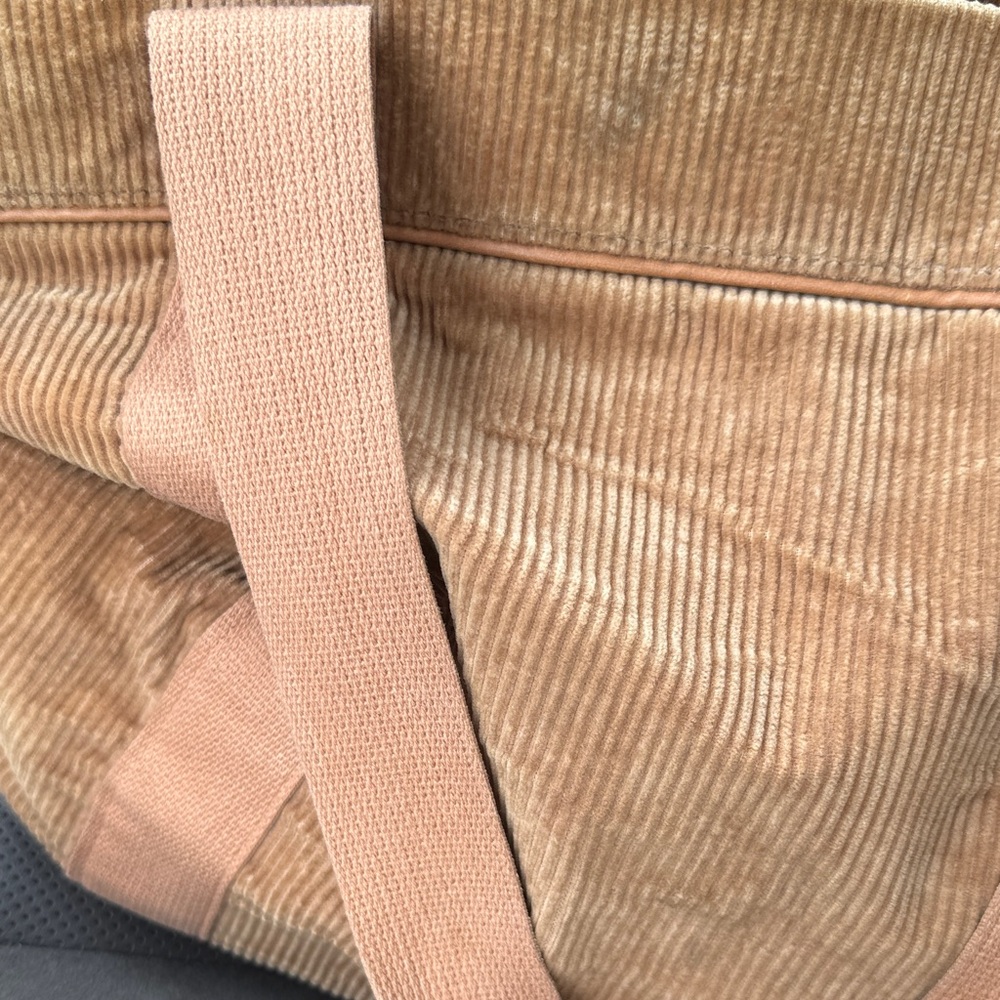 Women’s Corduroy Tote Bag in Tan